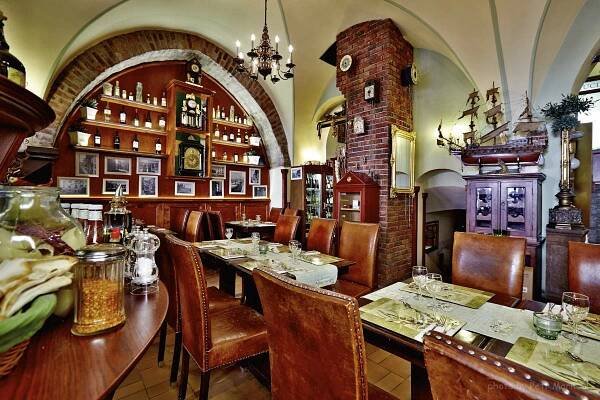Restaurace Oliva Verde: Restaurace Oliva Verde na Staroměstském náměstí v Praze