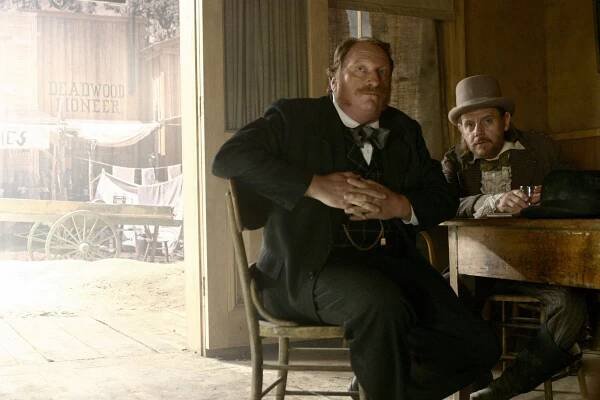 Deadwood - Byl to chlap - Z filmu - Jeffrey Jones, William Sanderson