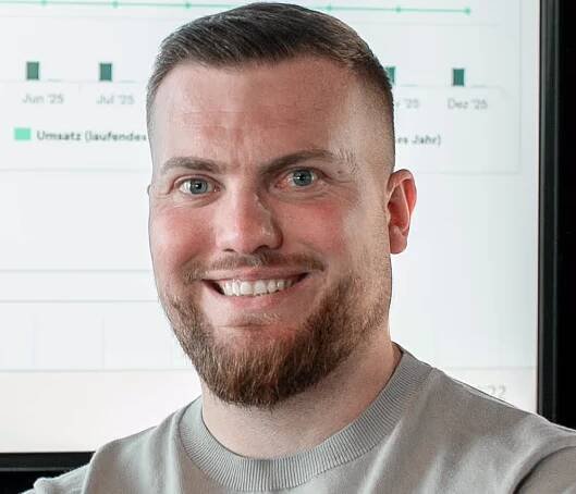 John Mateke - #1 Webflow Experte