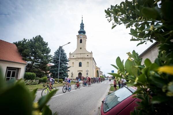 Hustopečemi projel mezinárodní cyklistický závod Visegrad 4 Bicycle Race - Czech | Město Hustopeče - oficiální web