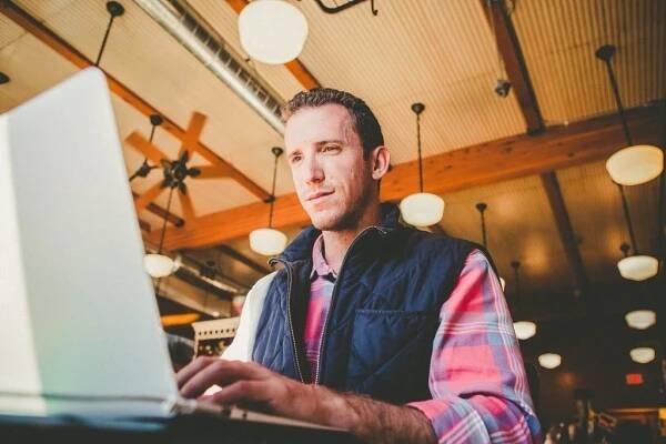 $10K Speeches Speaker Training by Sean Stephenson