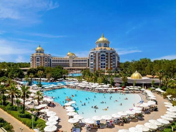 DELPHIN BE GRAND RESORT - Factsheet