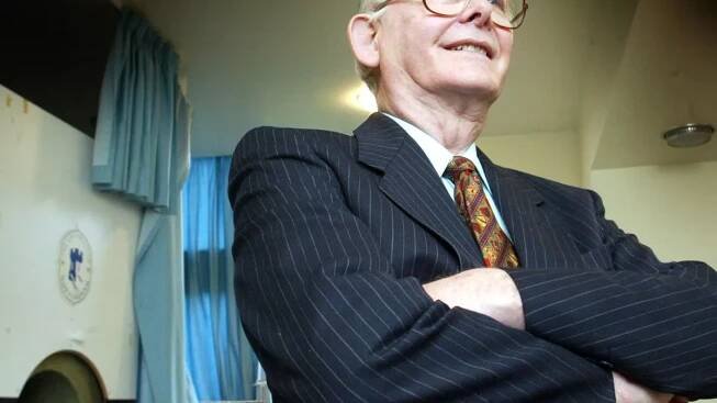 Nobel Prize winning physicist and MRI pioneer Sir Peter Mansfield dies aged 83