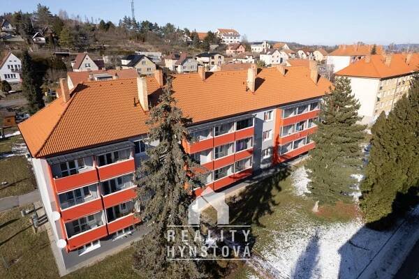 Prodej zděného bytu 2+1 se zaskléným balkonem, CP cca 58 m² - Velké Opatovice, ul. Jubilejní | Realitní kancelář Blansko
