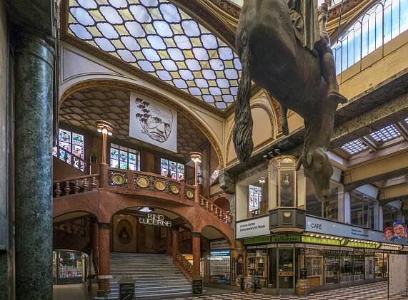 Soubor:Prag Lucerna Passage 3.jpg – Wikipedie