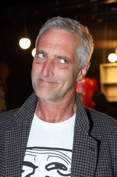 Charismatického herce Tomáše Hanáka známe především díky legendárnímu divadlu Sklep.