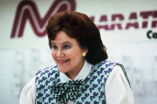 Edie McClurg - Letadla, vlaky, automobily - Z filmu