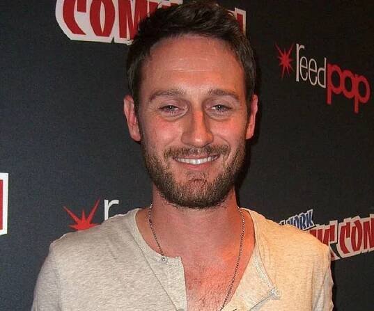 Josh Stewart Biography - Facts, Childhood, Family Life & Achievements