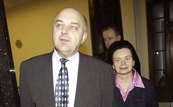 Bývalý ministr financí Ivo Svoboda a jeho poradkyně Barbora Snopková u Vrchního...
