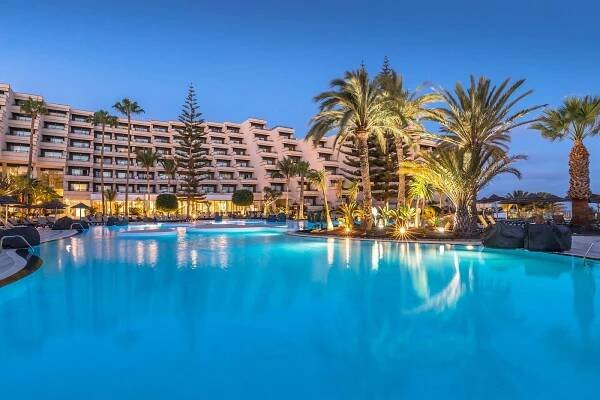 Barceló Lanzarote Active Resort Pool: Pictures & Reviews - Tripadvisor