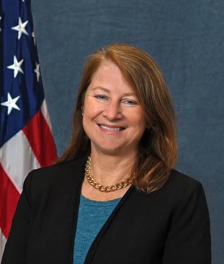 Laura Daniel-Davis
