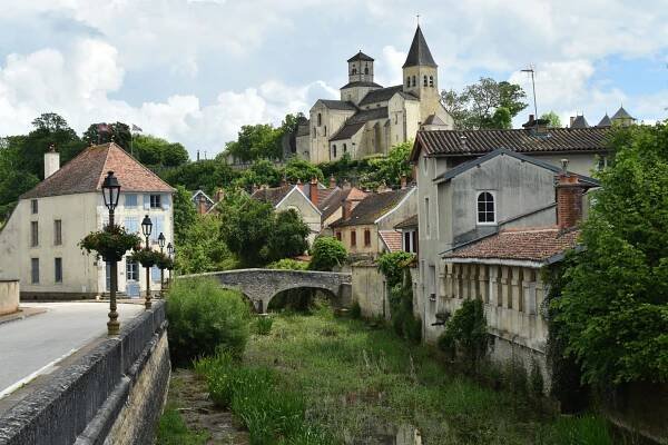 Burgund – Le Lapin Voyageur visite…