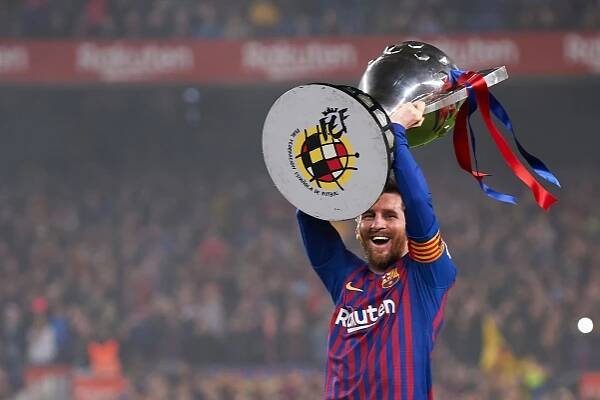 How many LaLiga titles have FC Barcelona won?