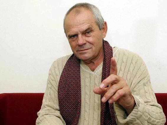 Herec Milan Kňažko ztvárnil v brněnské Redutě malíře Picassa.