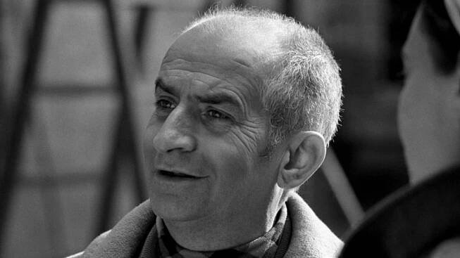 Herec Louis de Funès byl Španěl a také jazzový pianista. Každé natáčení vědomě riskoval svůj život