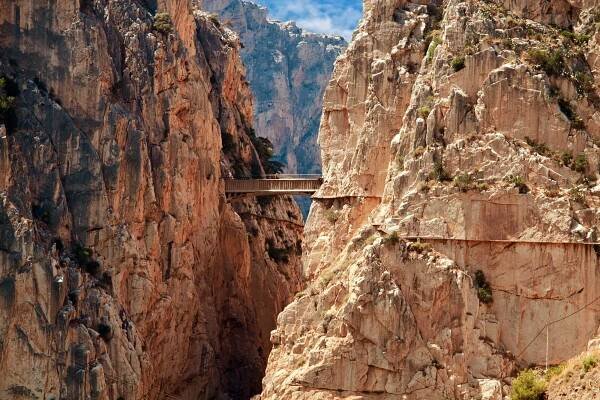 Stáhnout - Královská stezka (el caminito del rey) v soutěsce chorro, provincie malaga, Španělsko — Stock obrázek