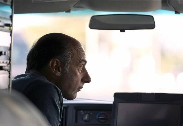 Ve jménu vlasti - Dvě role - Z filmu - David Marciano