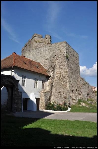 Hrad Levice – Levický hrad / hrady-zriceniny.cz