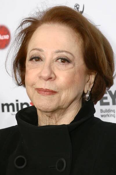 Global Star Profiles : Fernanda Montenegro