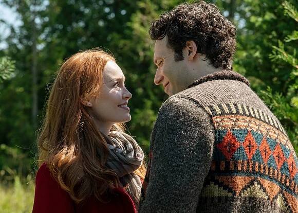Christmas at Maple Creek - Z filmu - Jeni Ross, Jake Epstein