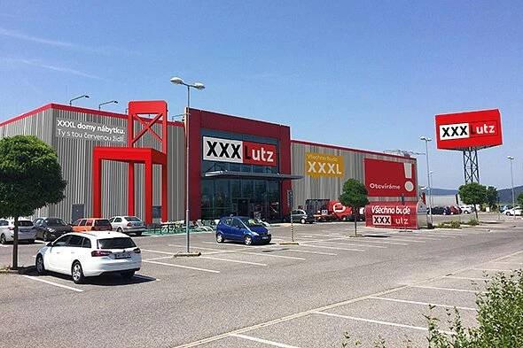 XXX Lutz nábytek Liberec Nákupní zóna Sever | Viame.cz