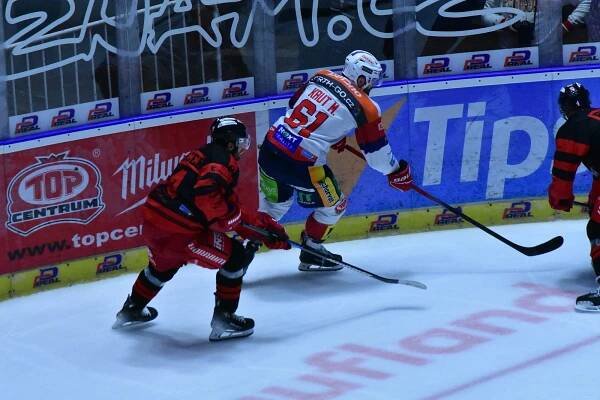 Pardubice v přeházené sestavě zdolaly Olomouc. Vomáčka čaroval v brance