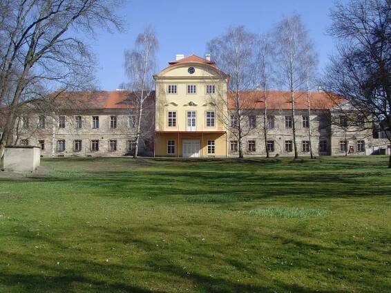 Vrbičany (zámek)