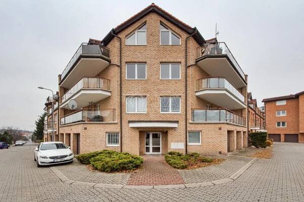 Dělnická, Dolní Břežany, okres Praha-západ