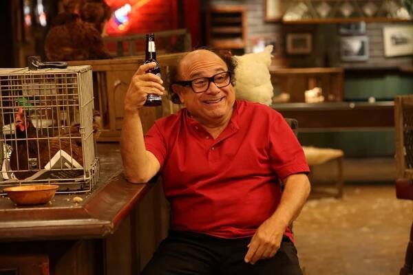 It's Always Sunny in Philadelphia - Charlieho práce - Z filmu - Danny DeVito