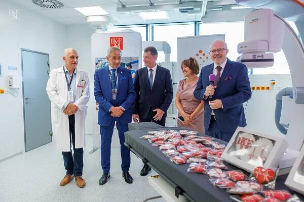 IKEM se rozrůstá. Nový objekt slouží kardiovaskulární a transplantační medicíně
