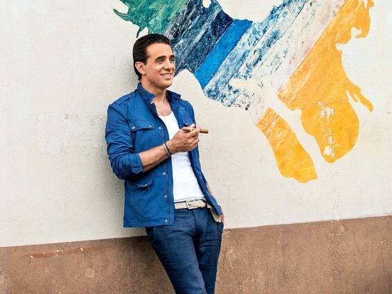 Let's All Go To Cuba (With Bobby Cannavale)