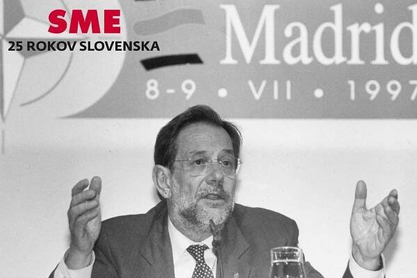 Rok 1997: Slovensko ako Albánsko. Do NATO pozvali iba susedov