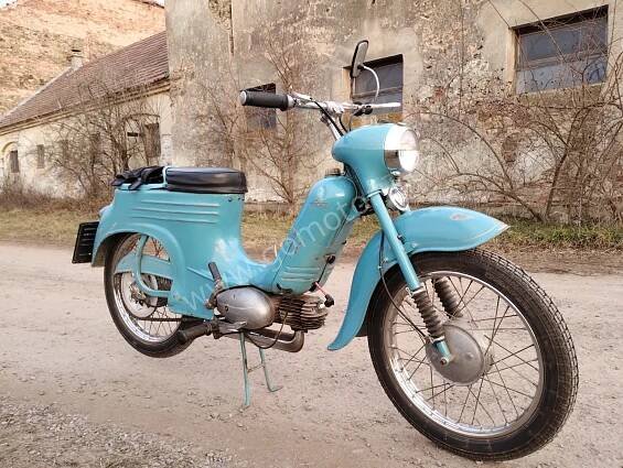 Jawa 50 typ 555 z roku 1959 - Deník 2025 - Gomotoru