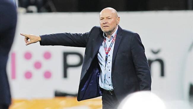 Svatba jako řemen. Podruhé. Koubek si v Plzni vezme další dávku své drogy