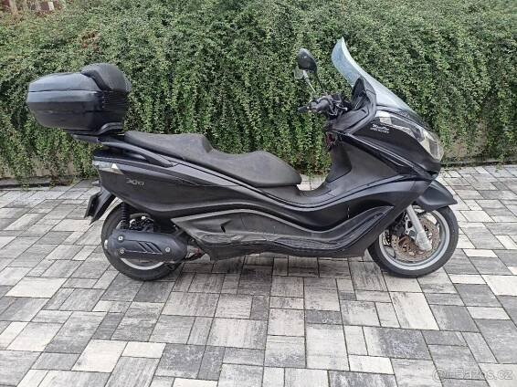 Piaggio X10 125 - Žďár nad Sázavou