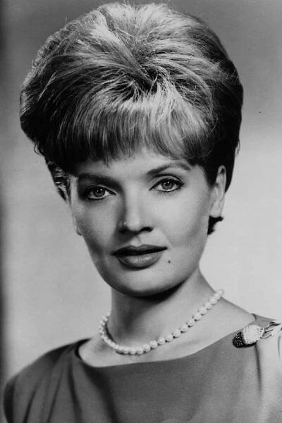 florence-henderson-1333x2000