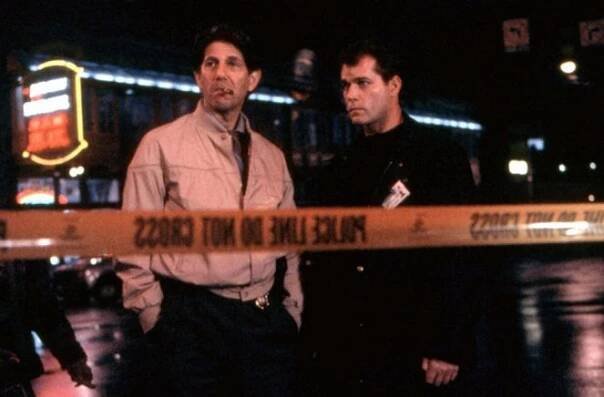 V labyrintu smrti - Z filmu - Peter Coyote, Ray Liotta