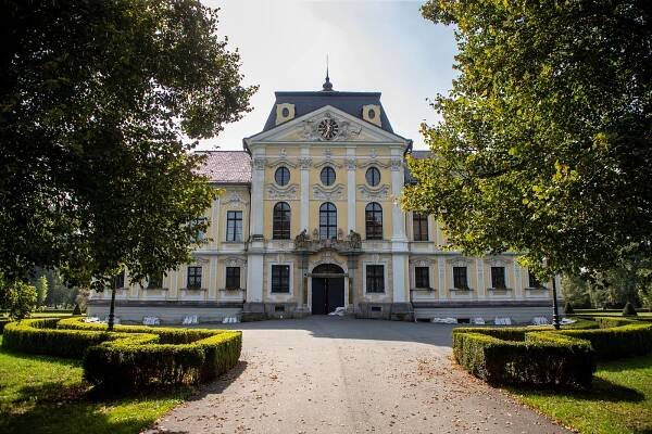 Opava a Hlučín zůstávají na 3. stupni povodňové aktivity, Opava chce pitnou vodu