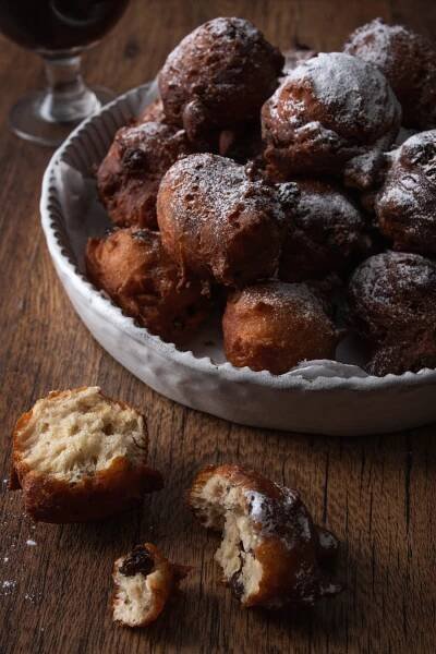 oliebollen Dutch doughnuts