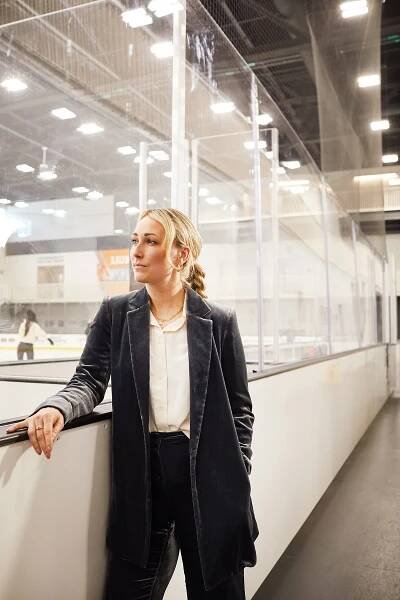 RISING STAR JESSICA CAMPBELL Assistant Coach, Coachella Valley Firebirds