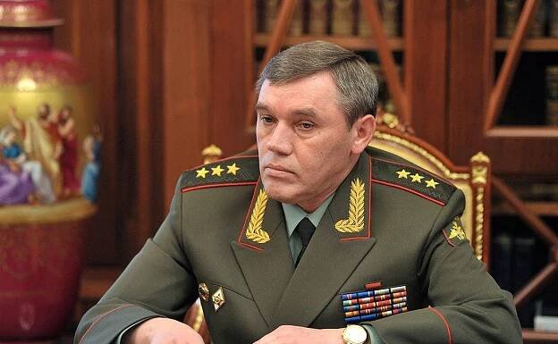 Gerasimov navštívil frontovou linii, vyjádřil přání dobýt celou Doněckou oblast