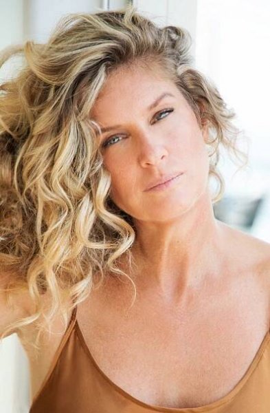 Rachel Hunter - Iconic Focus - Top Modeling Agency in New York and Los Angeles for 30 to 90+ Year Old Models