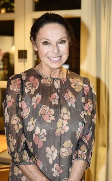 Krásná vodnice i lékařka ze Sanitky po letech ve společnosti: Eva Hudečková oslaví 75. narozeniny, začala psát paměti
