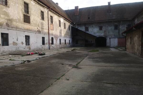 Otisk brněnské káznice na Cejlu v textu Jana Skácela - Věznice Uherské Hradiště