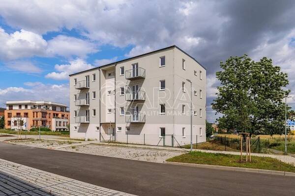 Pronájem Byt 2+kk, Prokopa Holého, Slaný, okres Kladno