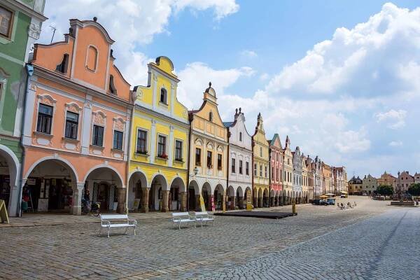 Náměstí Zachariáše z Hradce v Telči | ginasanders/123RF.com