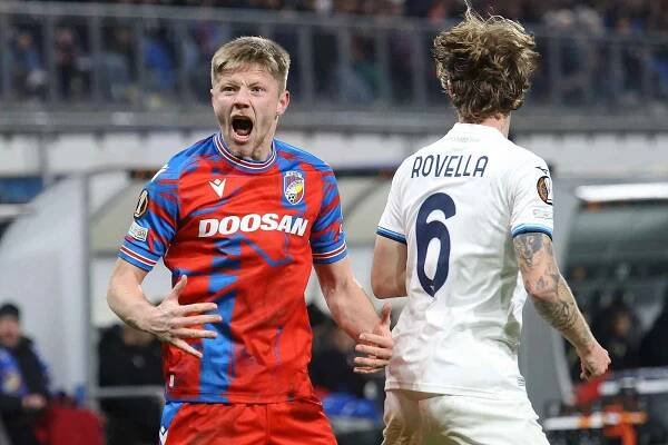 Osmifinále fotbalové Evropské ligy Viktoria Plzeň - Lazio Řím.