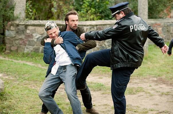 Volejte policii 110 - Muttertag - Z filmu - Anton Spieker, Lucas Gregorowicz