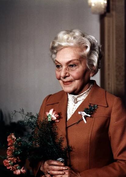 Babička je ráda (1978)