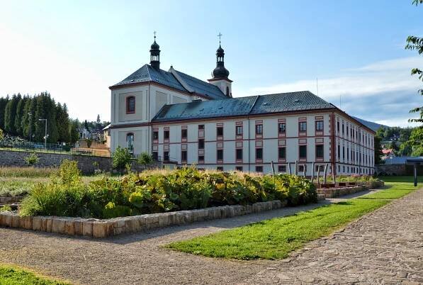 Augustiniánský klášter Vrchlabí - Sakrální stavby - Krkonoše - Vrchlabí